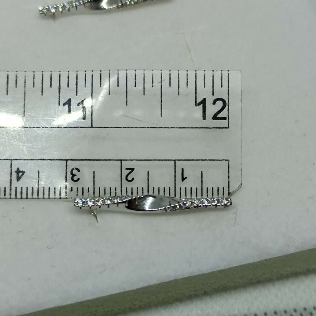 Orecchini a pendenti torchon in oro bianco lucido con zirconi