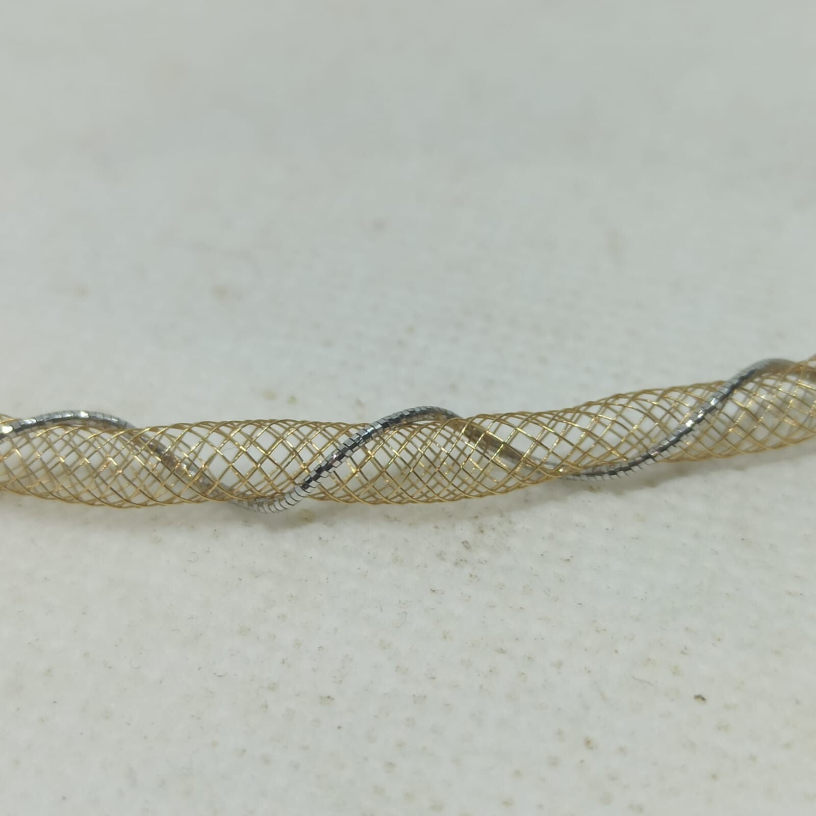Collana Morbida Multifilo  Effetto Tessuto Oro Giallo e Bianco 18 kt  