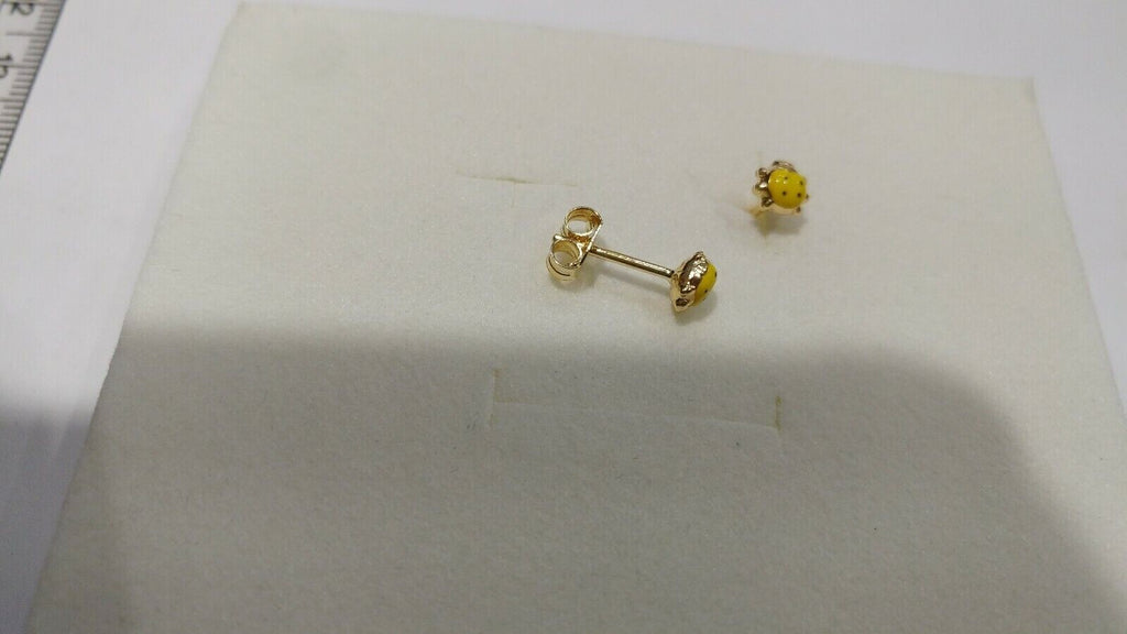 Orecchini in oro giallo 18 kt con coccinella gialla con   smalti a fuoco