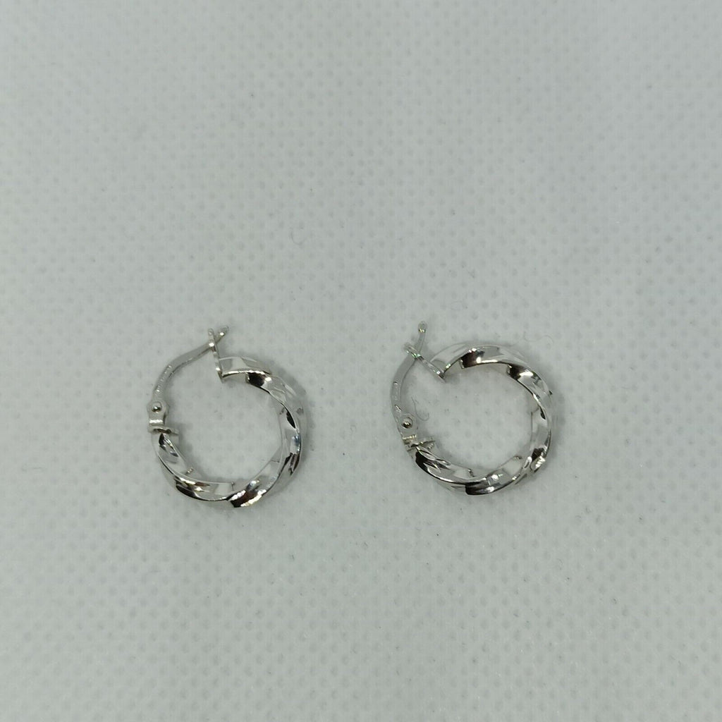Orecchini a cerchi torchon in oro bianco lucido 18 kt diametro 15 millimetri