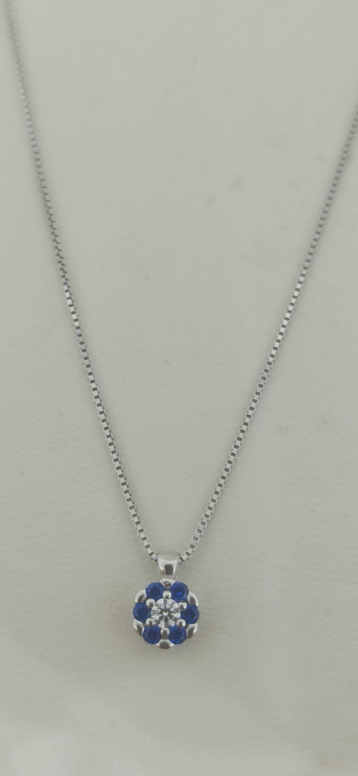 Collana Punto Luce Oro Bianco 18 Kt Con Pietre Bianche E Blu