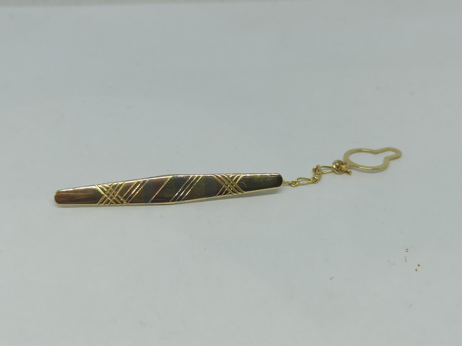 Fermacravatta usato in oro giallo rosa bianco satinato e lucido  18 kt grammi 5
