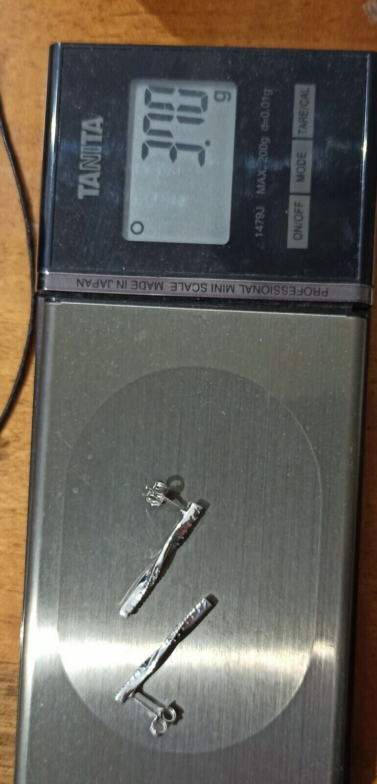 Orecchini a pendenti torchon in oro bianco lucido con zirconi