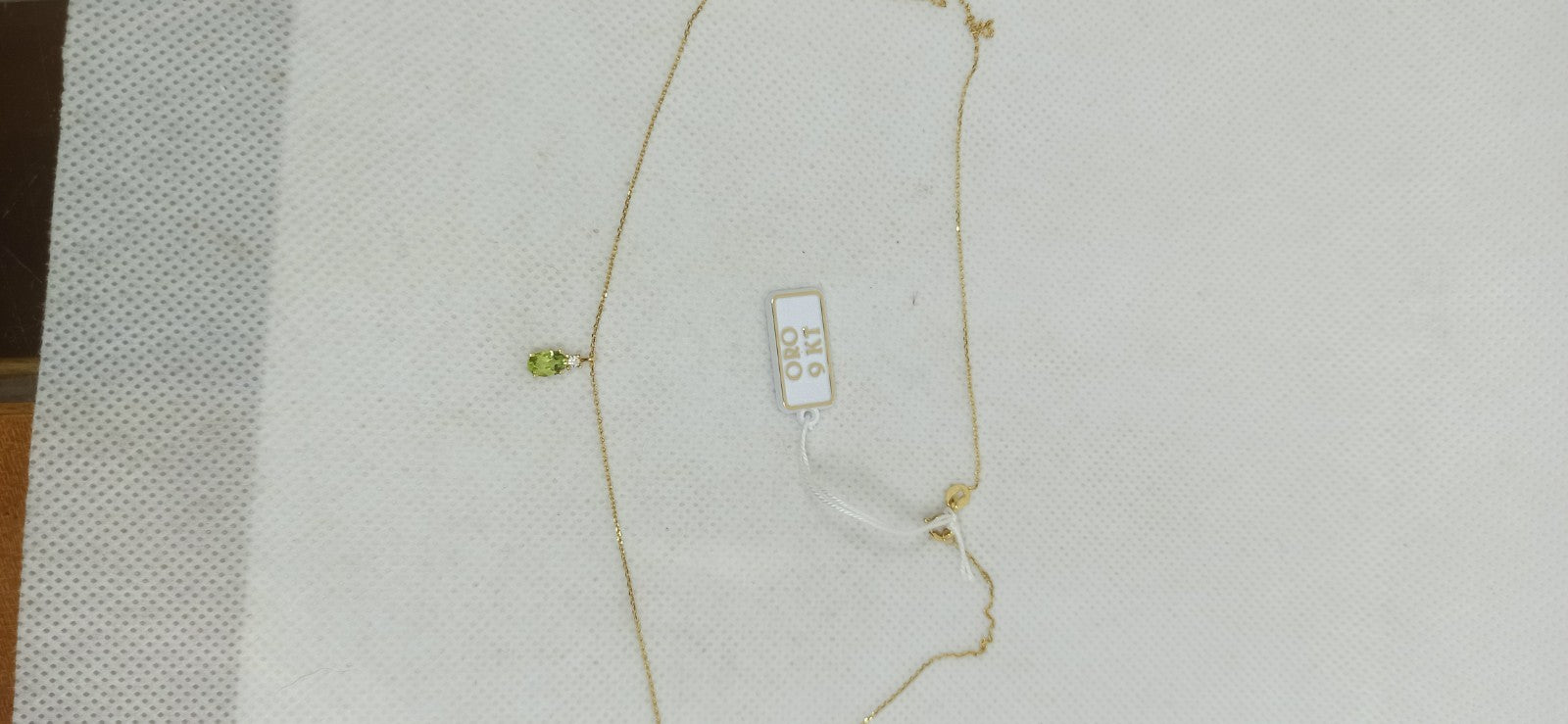 Collana punto luce in oro  giallo 9 Kt pietra verde ovale Collana Principessa