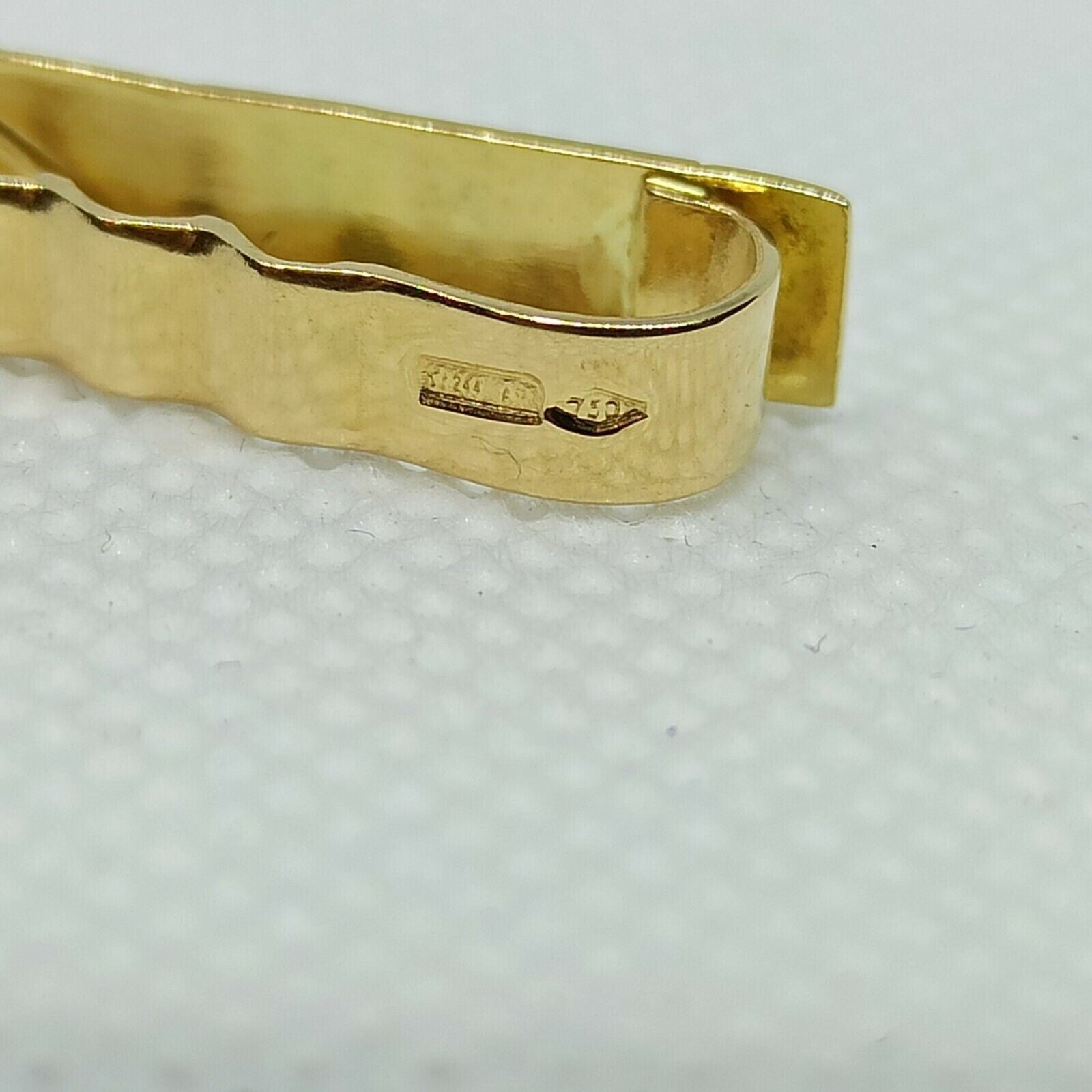 Fermacravatta in oro giallo rosa e  bianco satinato  18 kt