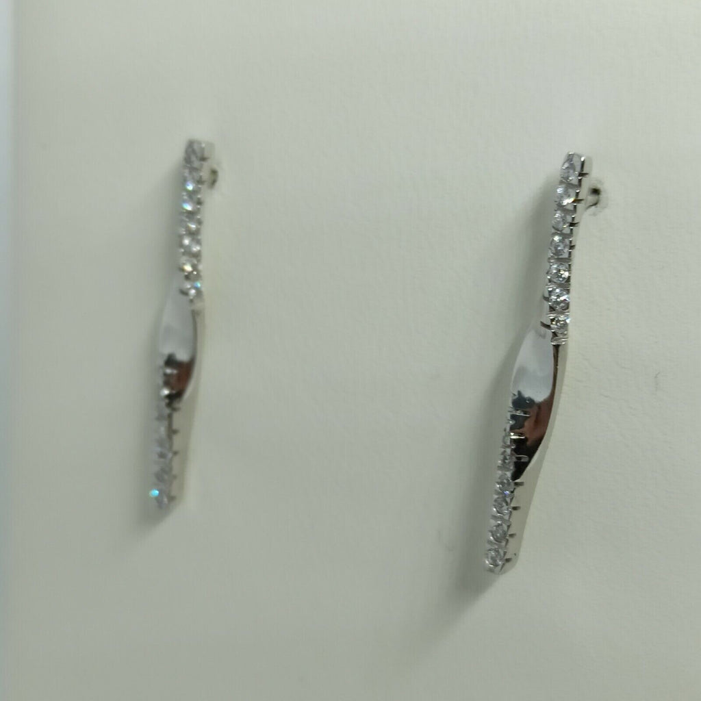 Orecchini a pendenti torchon in oro bianco lucido con zirconi