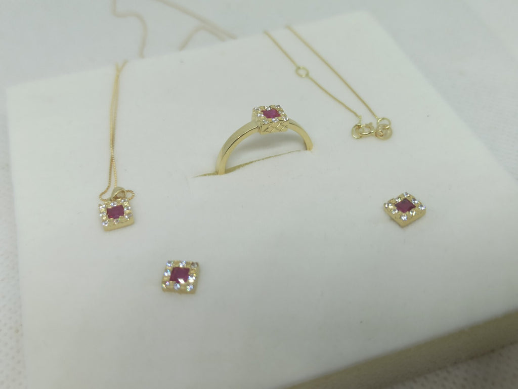 Completo Set Parure oro giallo 18 kt  collana orecchini anello pietra rossa  